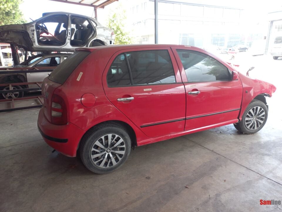 SKODA FABIA 1.4 MPİ COMFORT AME (2001 MODEL)