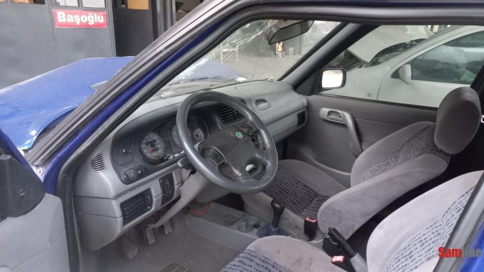 SKODA FELİCİA 1.3 MPİ GLXİ (2001 MODEL)