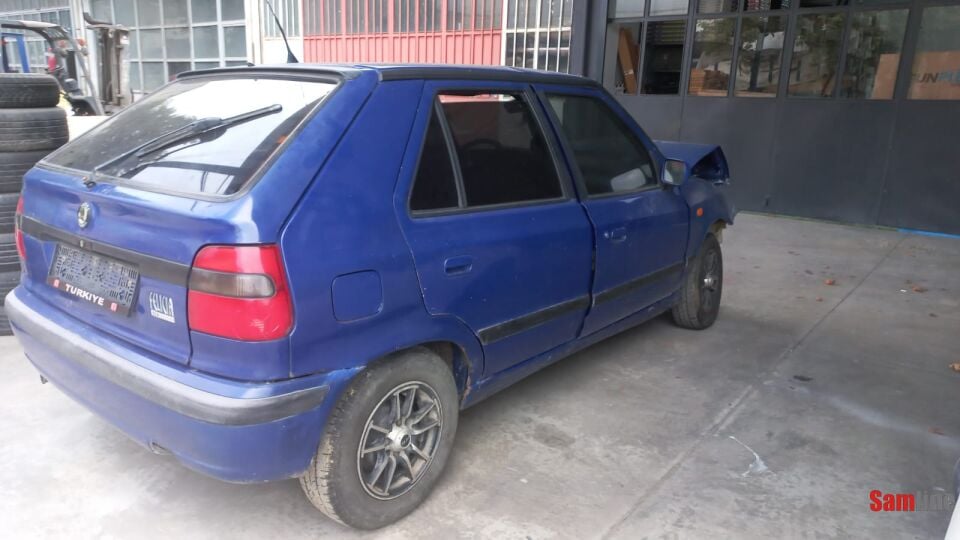 SKODA FELİCİA 1.3 MPİ GLXİ (2001 MODEL)