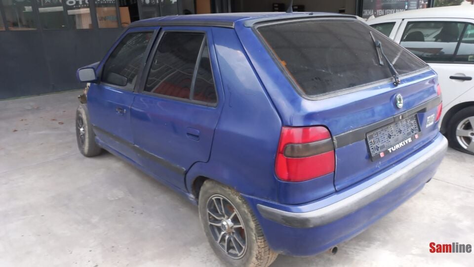 SKODA FELİCİA 1.3 MPİ GLXİ (2001 MODEL)
