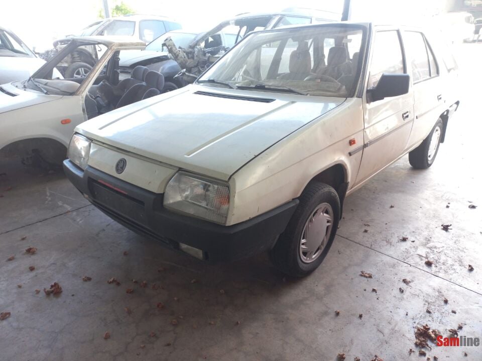 SKODA FORMAN 135L (1993 MODEL)