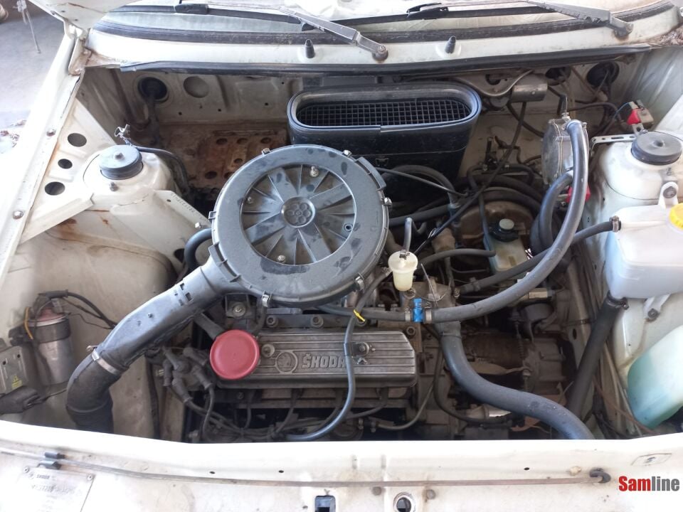 SKODA FORMAN 135L (1993 MODEL)