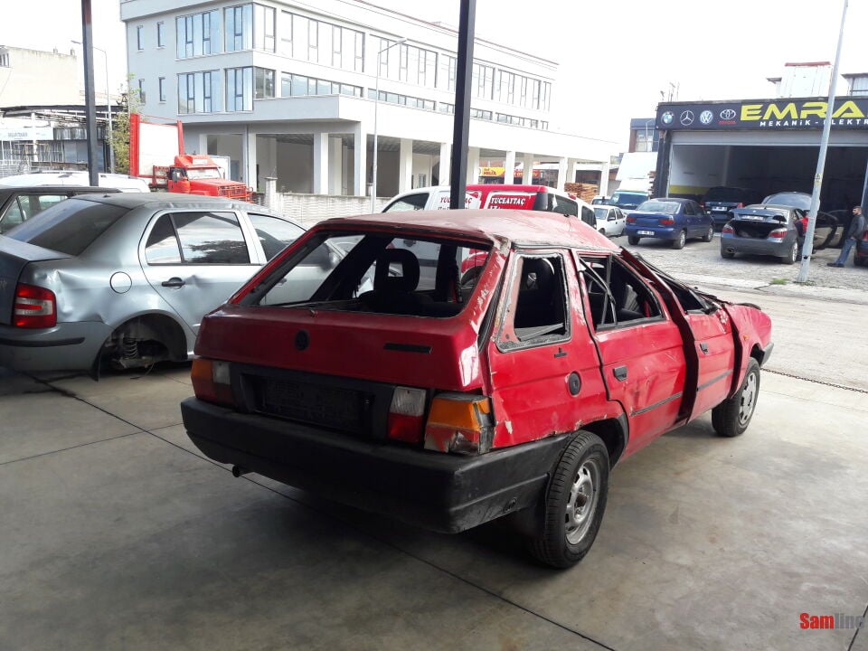SKODA FORMAN 135LX (1994 MODEL)