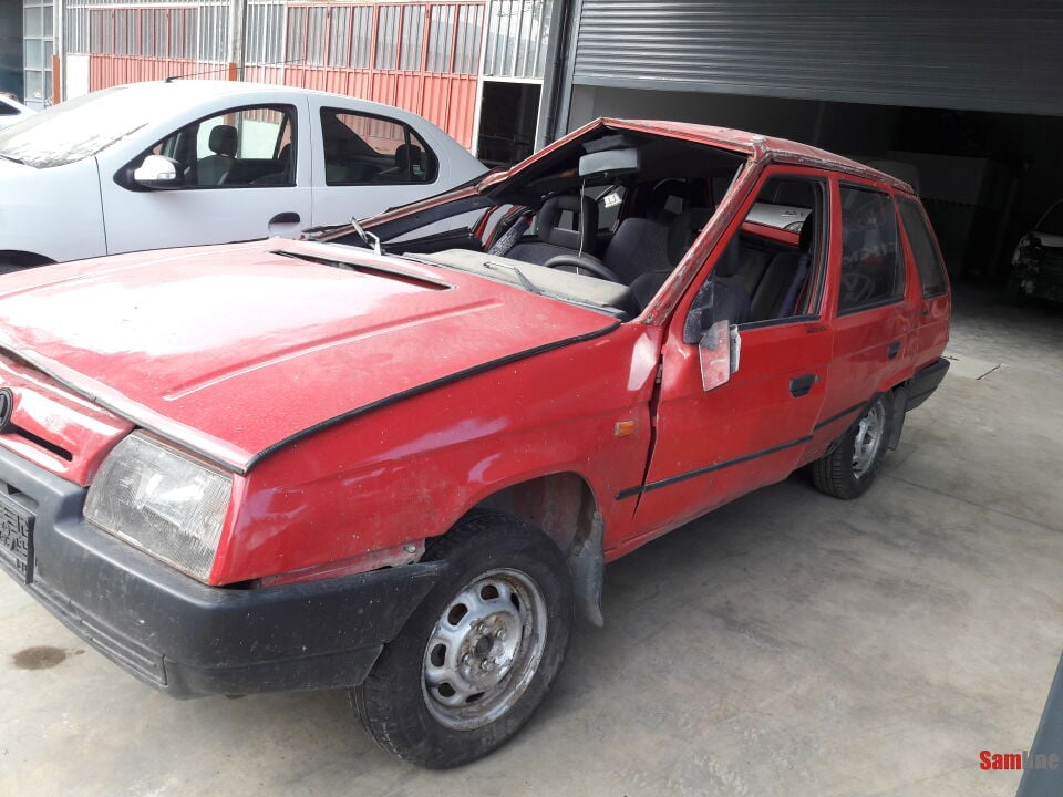 SKODA FORMAN 135LX (1994 MODEL)
