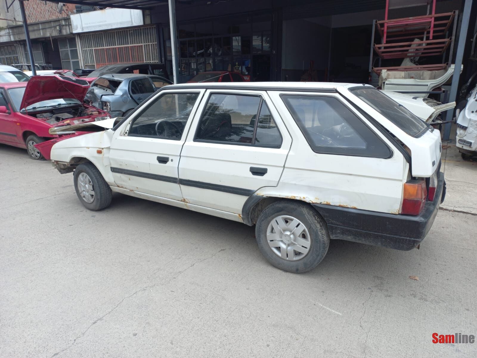 SKODA FORMAN 135LX (1994 MODEL)