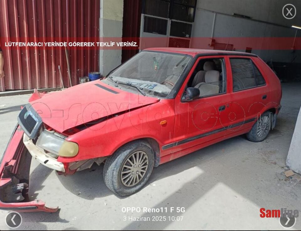 SKODA FELİCİA 1.3 MPİ LXİ HB (2000 MODEL)