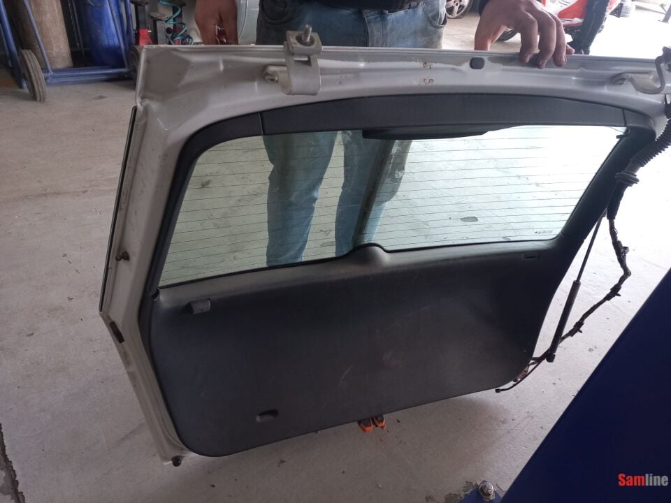 BAGAJ KAPAĞI SKODA FABIA MK1 HB BEYAZ ÇIKMA (2001-2007) 6Y0827025