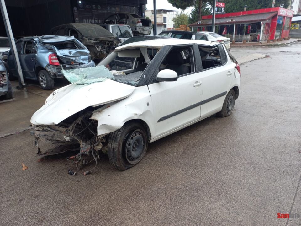 SKODA FABIA 1.2 AMBİANTE (2012 MODEL)