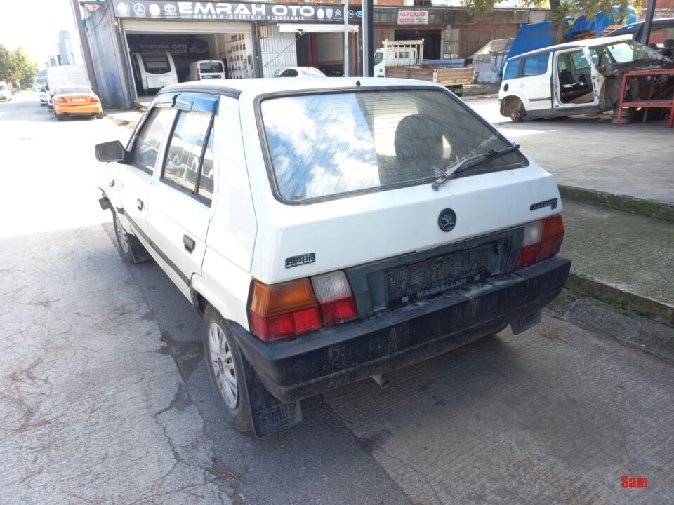 SKODA FAVORİT 1.3 135 LX (1994 MODEL)