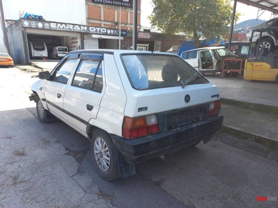 SKODA FAVORİT 1.3 135 LX (1994 MODEL)