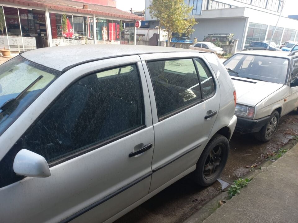 KAPI ÖN SOL VOLKSWAGEN POLO HB (1995-2001) 6N4831055F ÇIKMA