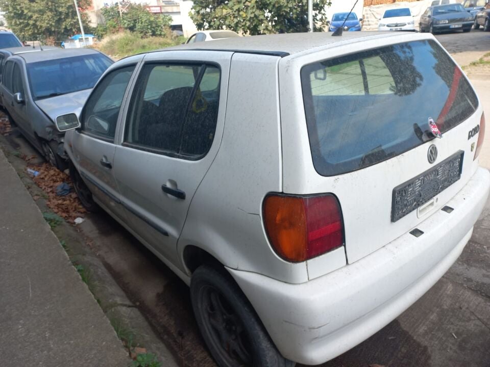KAPI ARKA SOL  VOLKSWAGEN POLO HB (1995-2001) 6N4833055C ÇIKMA