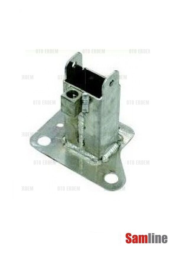 Ön Tampon Demiri Bağlantı Ayağı Braketi Sağ (Şase Uç Demiri) Renault Megane II Scenic II 8200011107